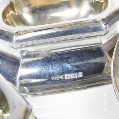 Lot 67 - A pair of silver salts, 135g, Sheffield 1911,...