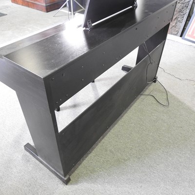 Lot 21 - A Yamaha Arius YDP-1432 electric piano, in an...