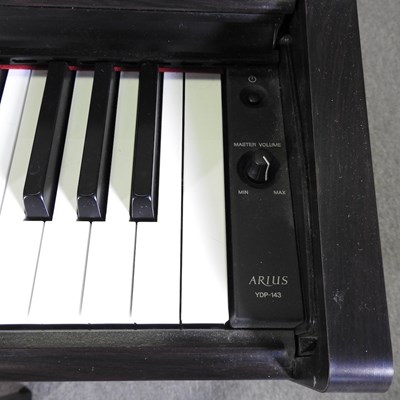 Lot 21 - A Yamaha Arius YDP-1432 electric piano, in an...