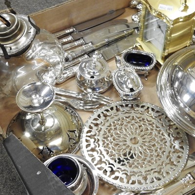 Lot 177 - A collection of silver plated items, to...