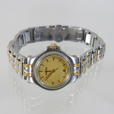 Lot 2 - A Gucci bi-metal ladies wristwatch