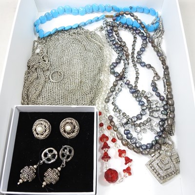 Lot 91 - A turquoise bead necklace, together with a...