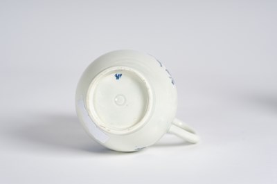 Lot 55 - A Worcester porcelain teapot, circa 1770, of...