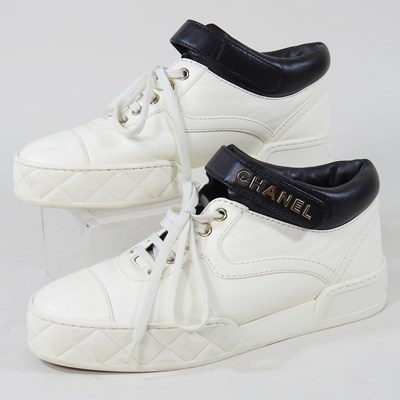 Lot 141 - A pair of ladies Chanel Coco Mark lambskin...