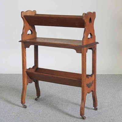 Lot 99 - An Art Deco three tier book trough
