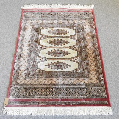 Lot 157 - A modern Persian rug, 145 x 96cm
