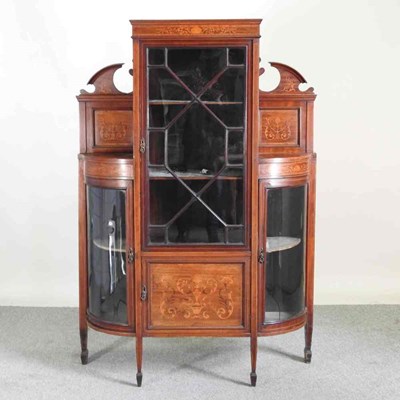 Lot 121 - A late Victorian marquetry display cabinet