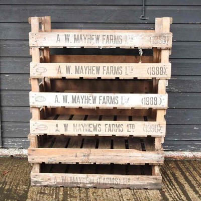Lot 146 - A collection of six wooden fruit trays (6)