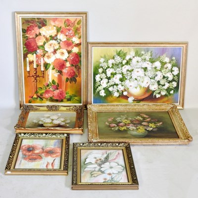 Lot 302 - N. Kennedy, 20th century, still life flowers...