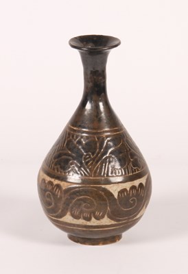 Lot 74 - A Chinese cizhou type earthenware vase, having...