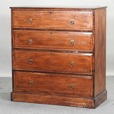 Lot 93 - A 1920's grained chest of drawers