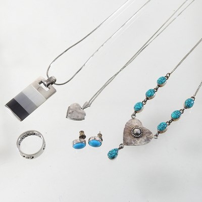 Lot 111 - A collection of silver ladies jewellery