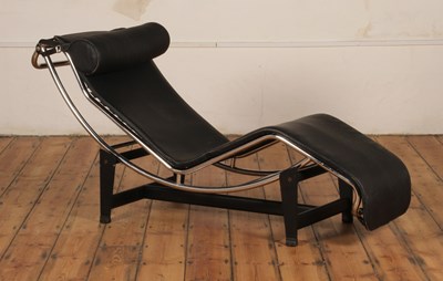 Lot 2 - An LC4 reclining chair or chaise longue, after...