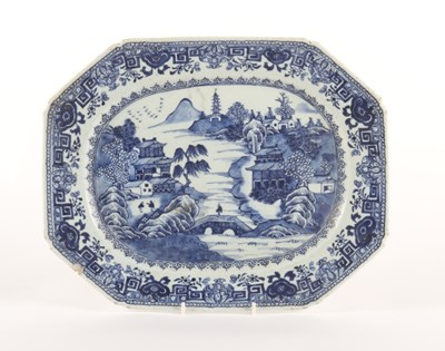 Lot 256 - A Chinese export blue and white porcelain meat...