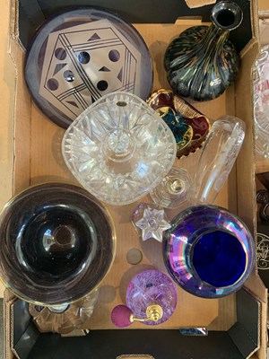 Lot 288 - A quantity of glass and crystal ware, together...