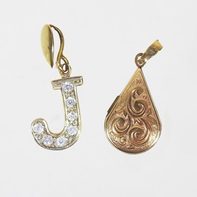 Lot 149 - A 9 carat gold pendant, in the form of a...