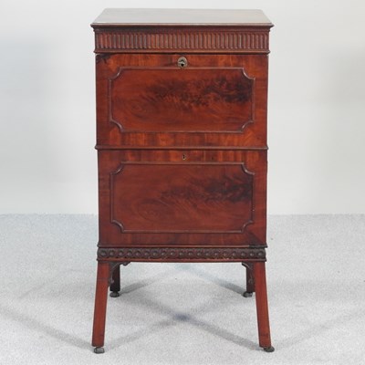 Lot 483 - A 19th century mahogany wine cooler, with a...
