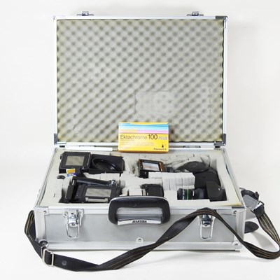 Lot 179 - A Zenza Bronica AE-II camera, with accessories,...