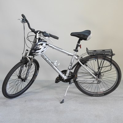 Lot 443 - A Gary Fisher Napa gentlemen's bicycle
