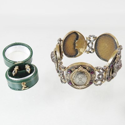 Lot 200 - An antique continental gilt flexible bracelet,...