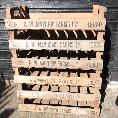 Lot 113 - A collection of six wooden fruit trays (6)