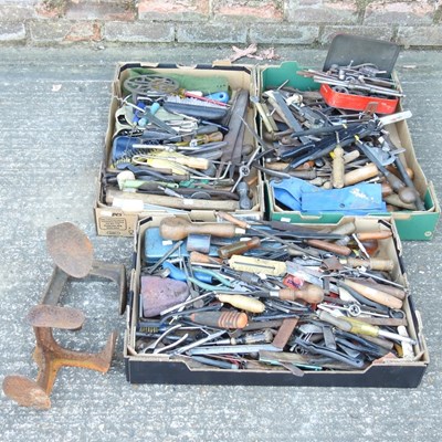 Lot 473 - A collection of hand tools