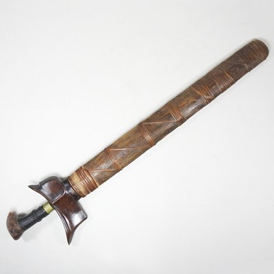 Lot 127 - An early 20th century Moro kris sword, with a...