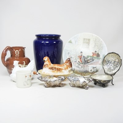 Lot 291 - A collection of decorative china, to include a...