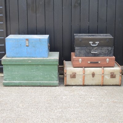 Lot 604 - A collection of wooden boxes and trunks