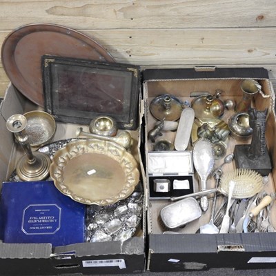Lot 306 - A collection of silver and plate, to include...