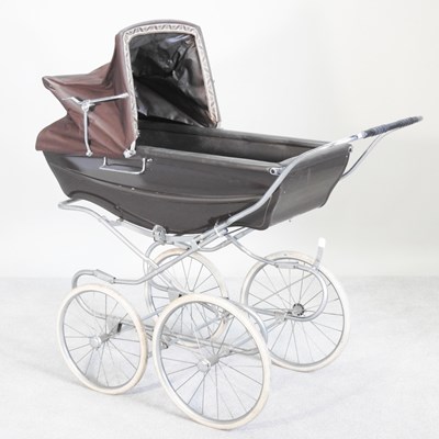 Lot 294 - A Silver Cross vintage pram, with cover, 118cm...