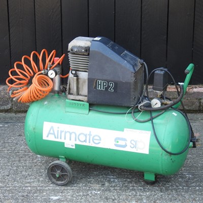 Lot 109 - An Airmate SP2 air compressor