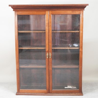 Lot 410 - An Edwardian glazed dwarf bookcase
