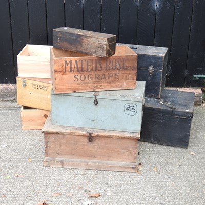 Lot 503 - A collection of boxes and cases
