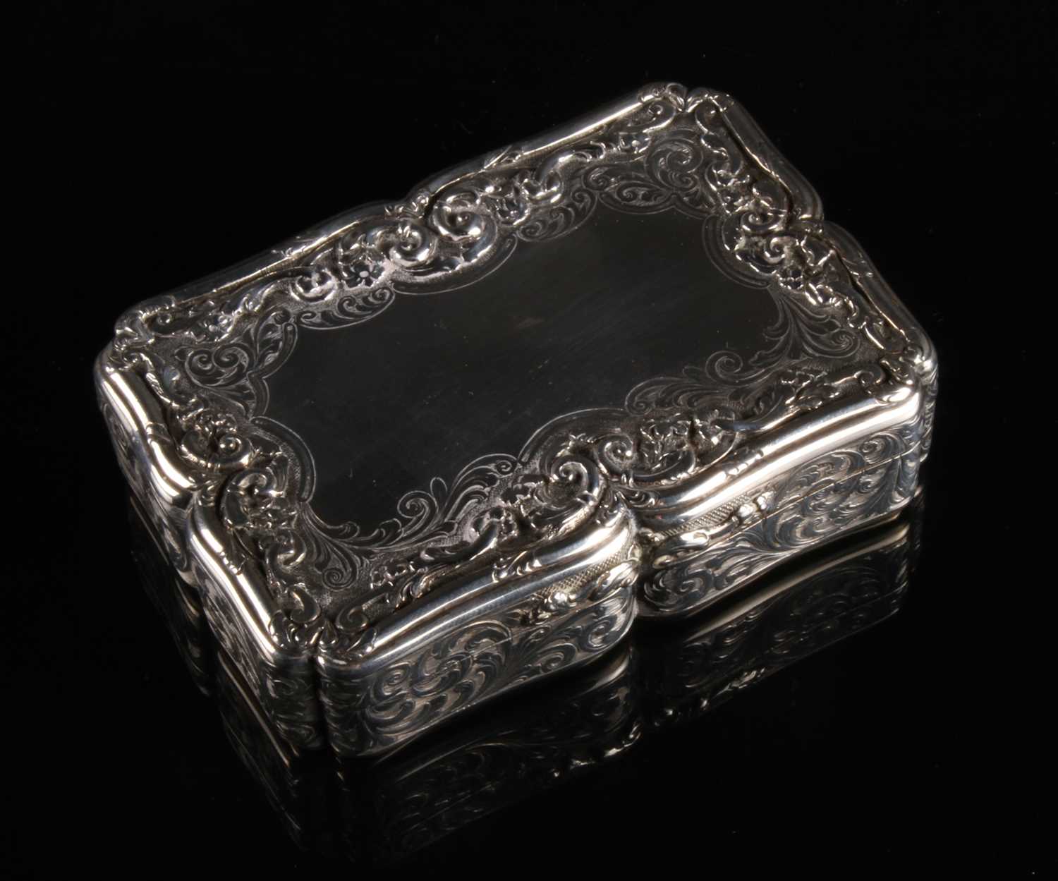 Lot 2 - A Victorian silver pocket snuff box,...