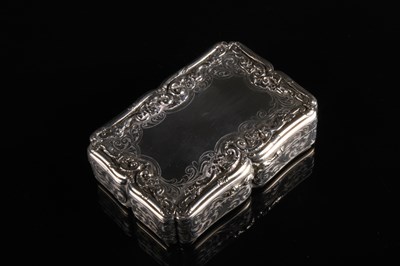 Lot 2 - A Victorian silver pocket snuff box,...