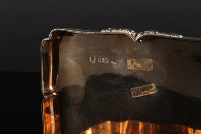 Lot 2 - A Victorian silver pocket snuff box,...
