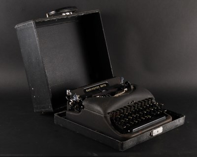 Lot 797 - A vintage Remington Rand typewriter, cased