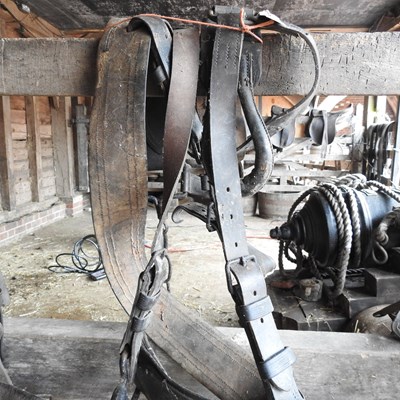 Lot 355 - A heavy horse harness