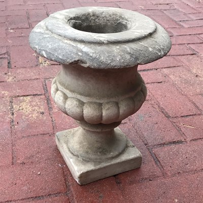 Lot 455 - A carved marble garden urn