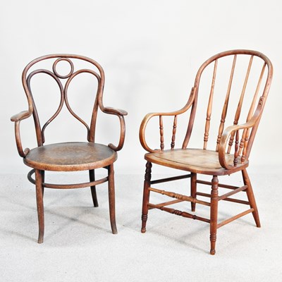 Lot 653 - An early 20th century Thonet style bentwood...