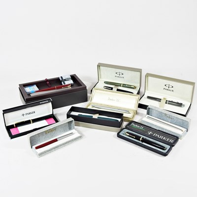 Lot 340 - A collection of pens, to include Parker...