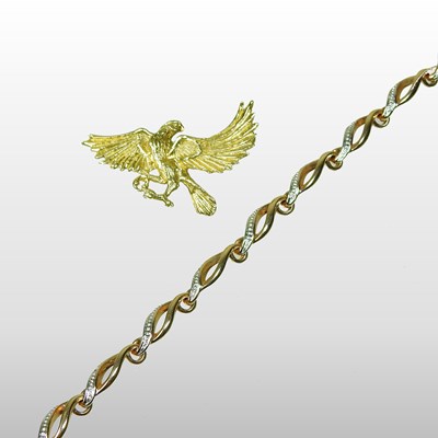 Lot 58 - A Urart 18 carat gold brooch