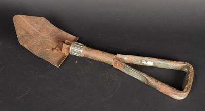 Lot 761 - A British Army folding trench spade, having a...