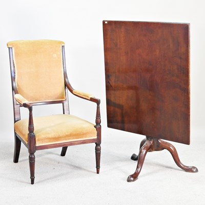Lot 511 - A George III mahogany tilt top side table, on...