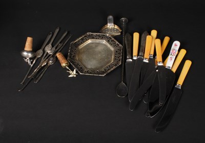 Lot 77 - A collection of silver plated flatwares and...