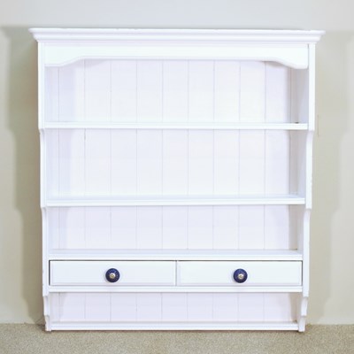 Lot 386 - A cream painted pine hanging plate rack, 95cm...