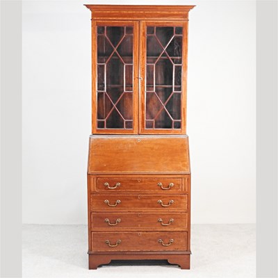 Lot 467 - An Edwardian mahogany and crossbanded bureau...