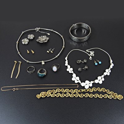 Lot 106 - A collection of costume jewellery, to include...