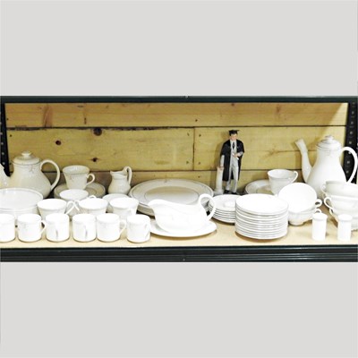 Lot 224 - A Royal Doulton Carnation pattern tea and...